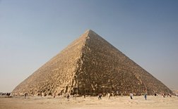25Kheops-Pyramid